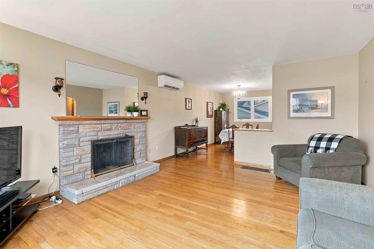  MLS ()
