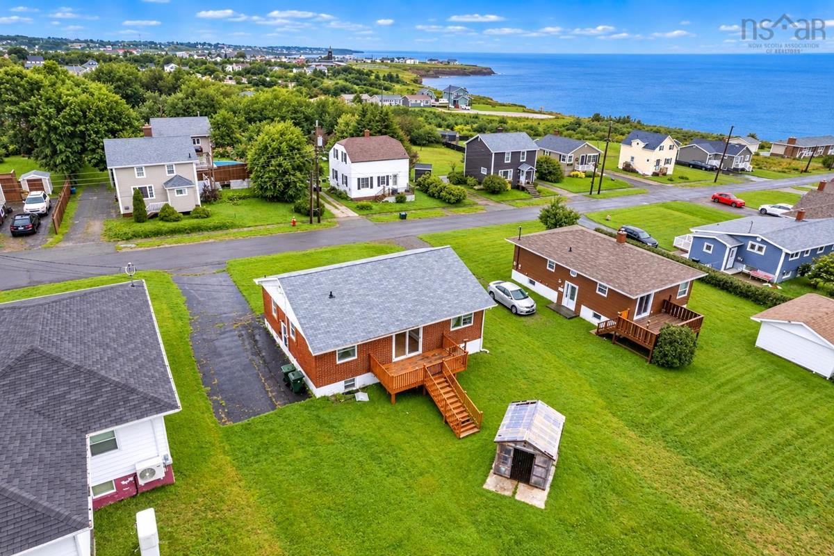  MLS ()
