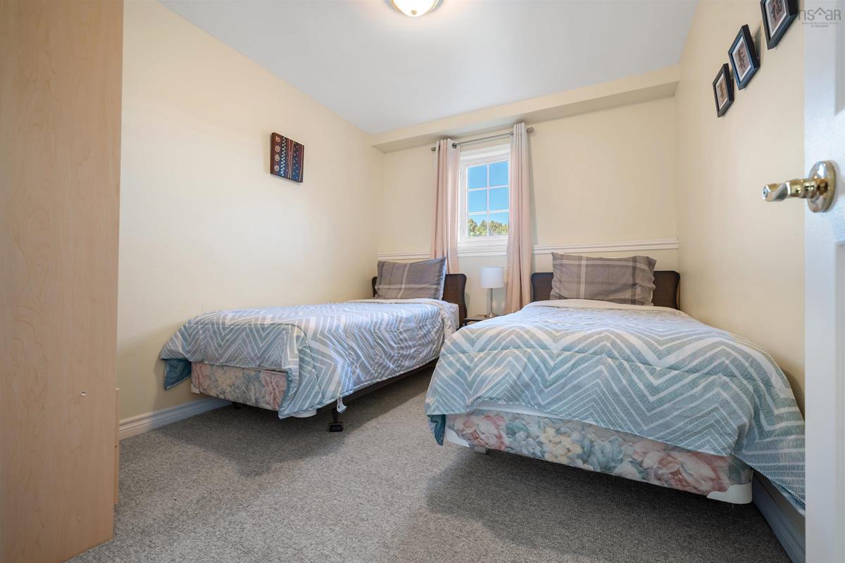  MLS ()