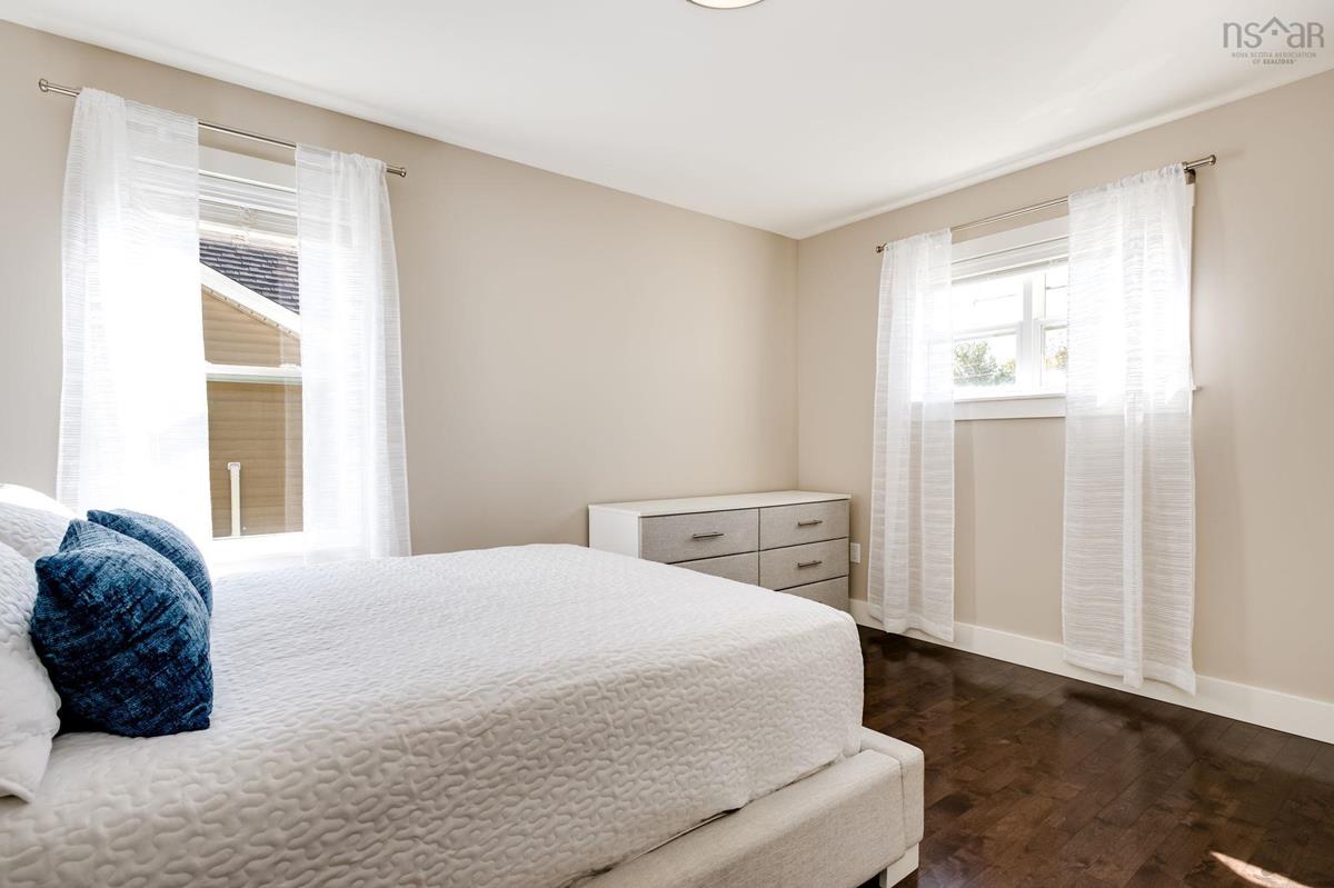  MLS ()
