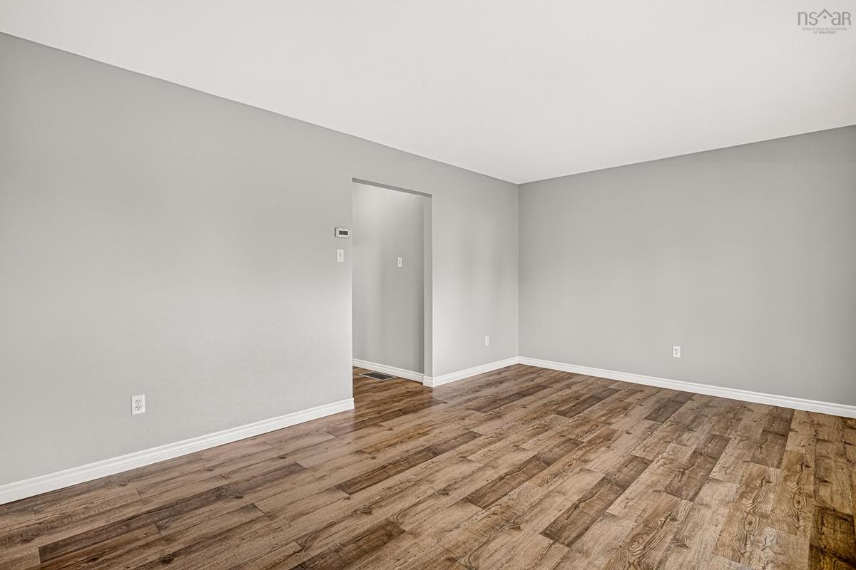  MLS ()