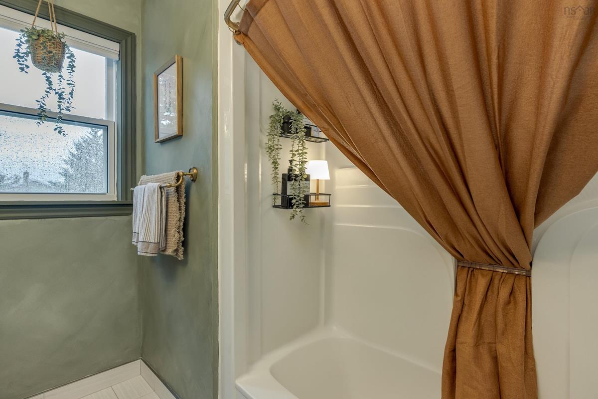  MLS ()