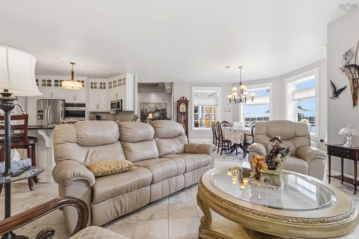 MLS ()