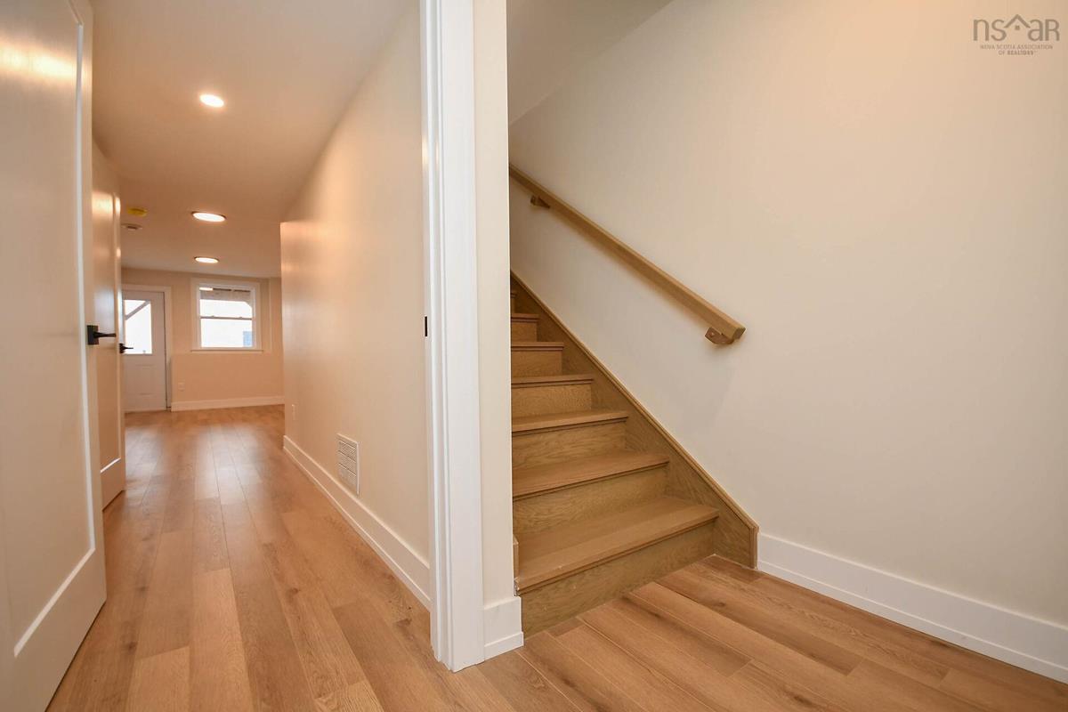  MLS ()