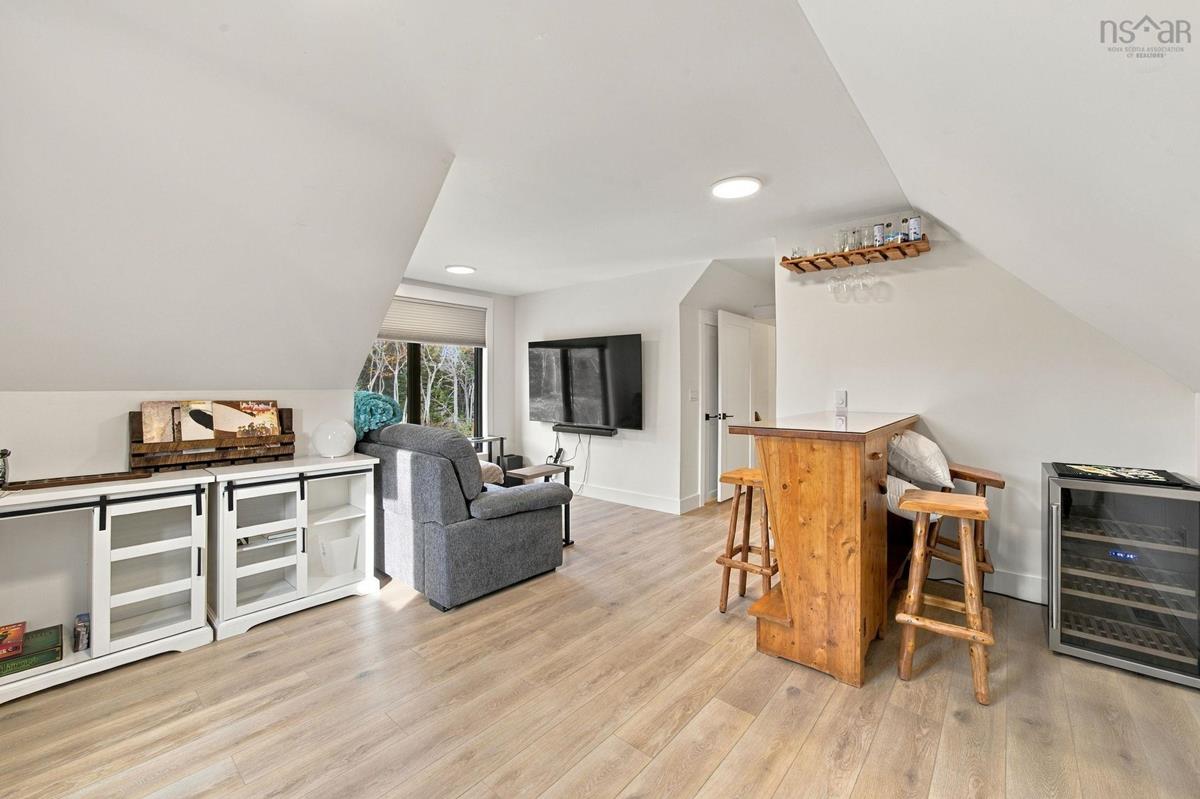  MLS ()