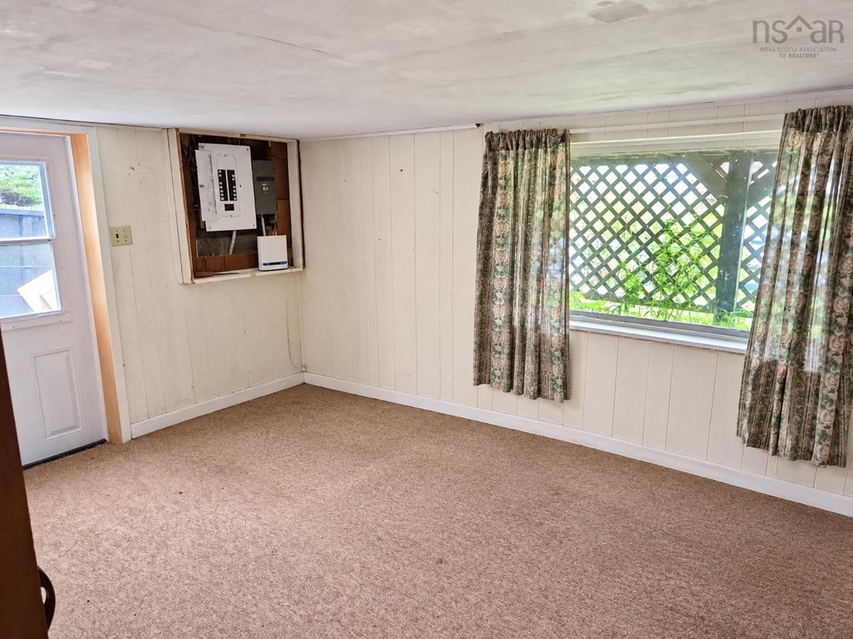  MLS ()