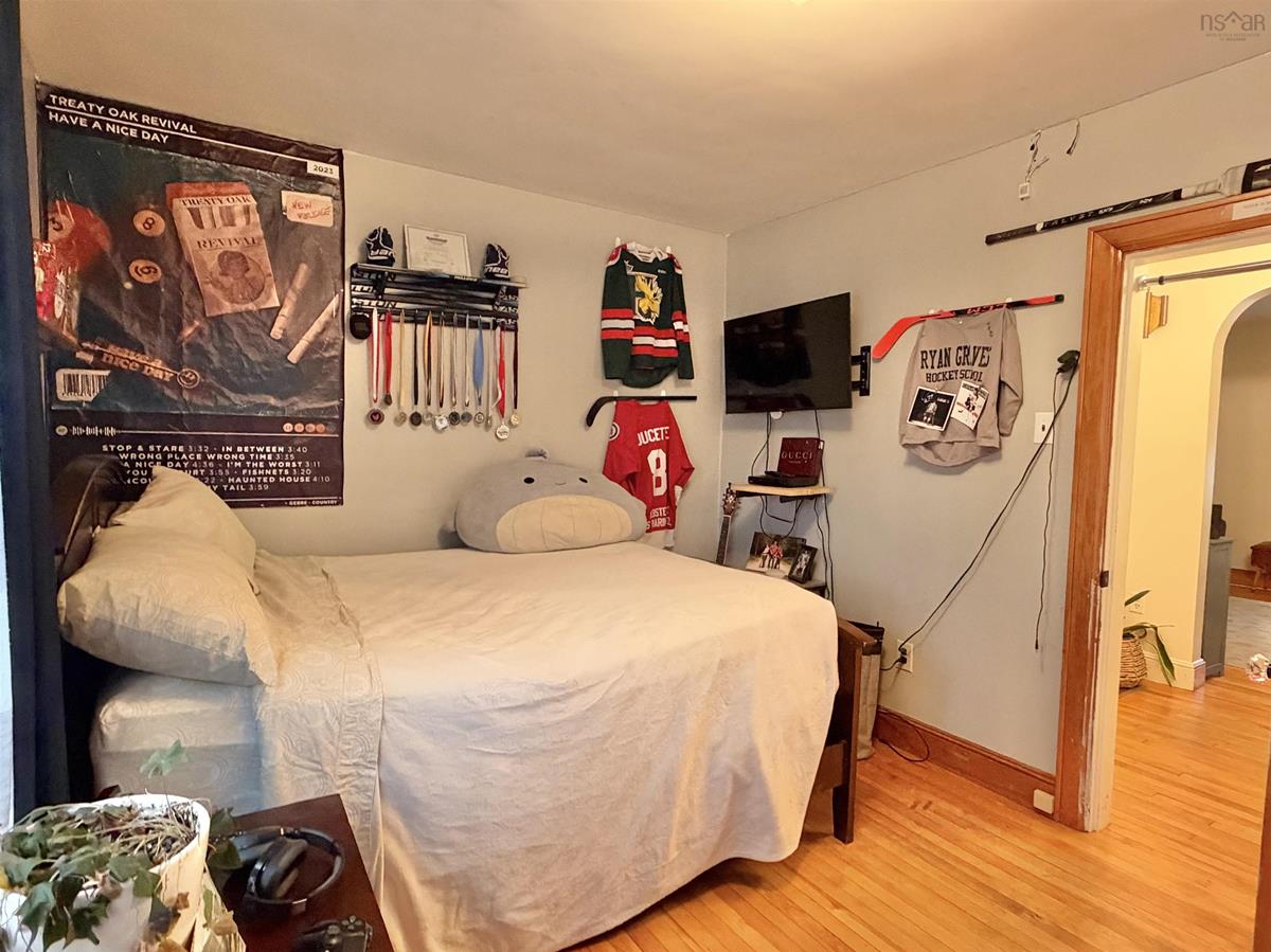  MLS ()