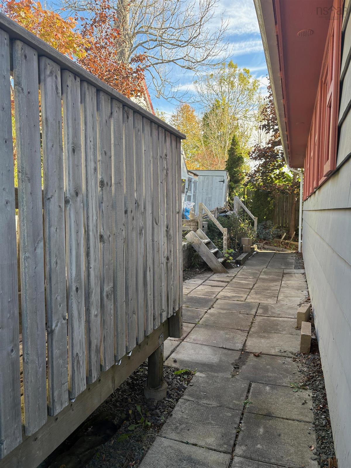  MLS ()